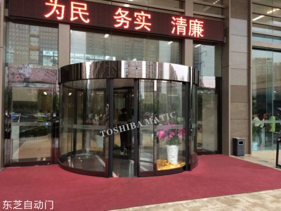 黑鈦金酒店旋轉(zhuǎn)門